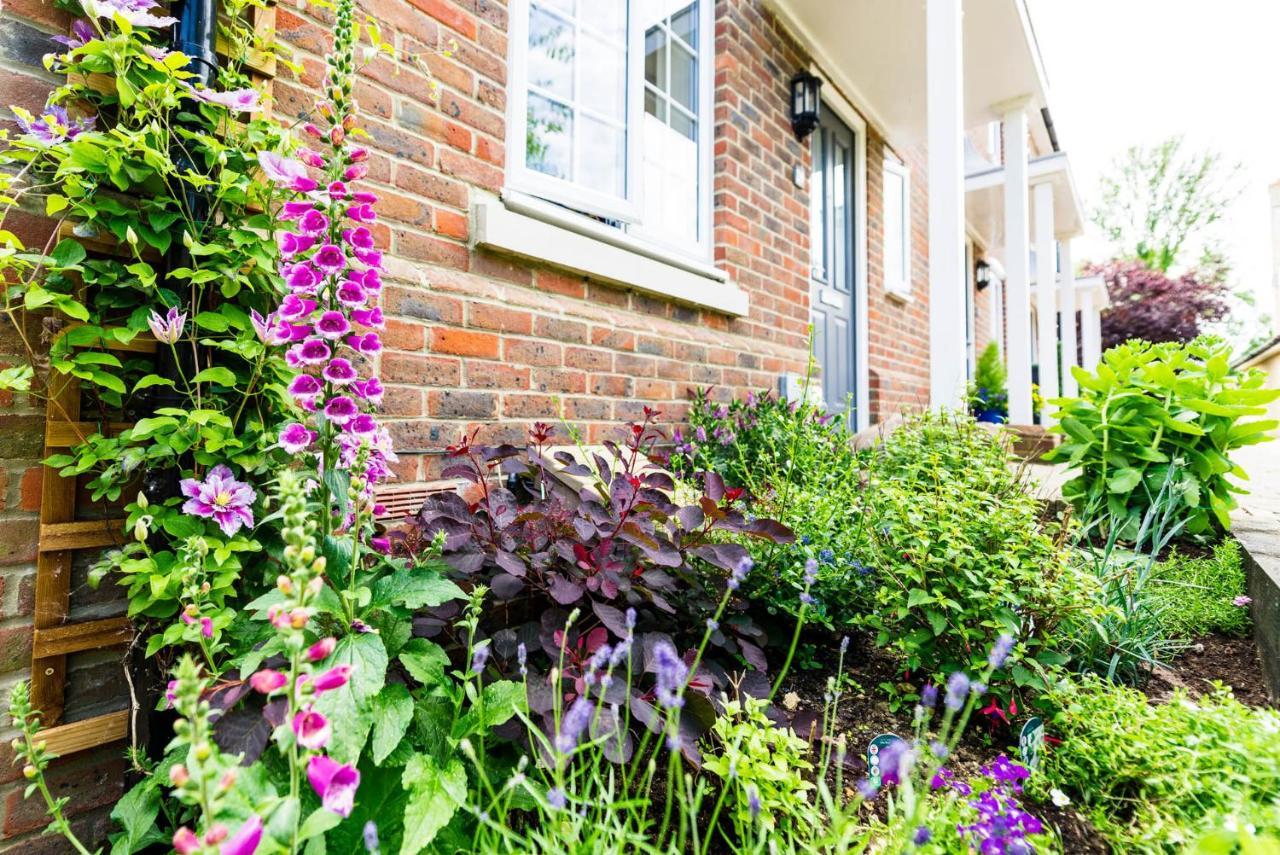 Riverside Stays, Modern House Stays, Shefford, Bedfordshire Bagian luar foto