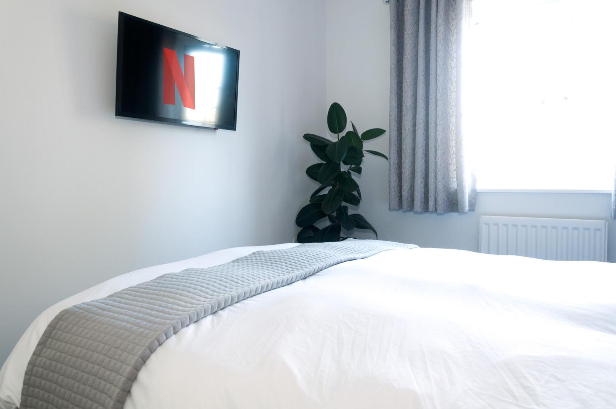 Riverside Stays, Modern House Stays, Shefford, Bedfordshire Bagian luar foto
