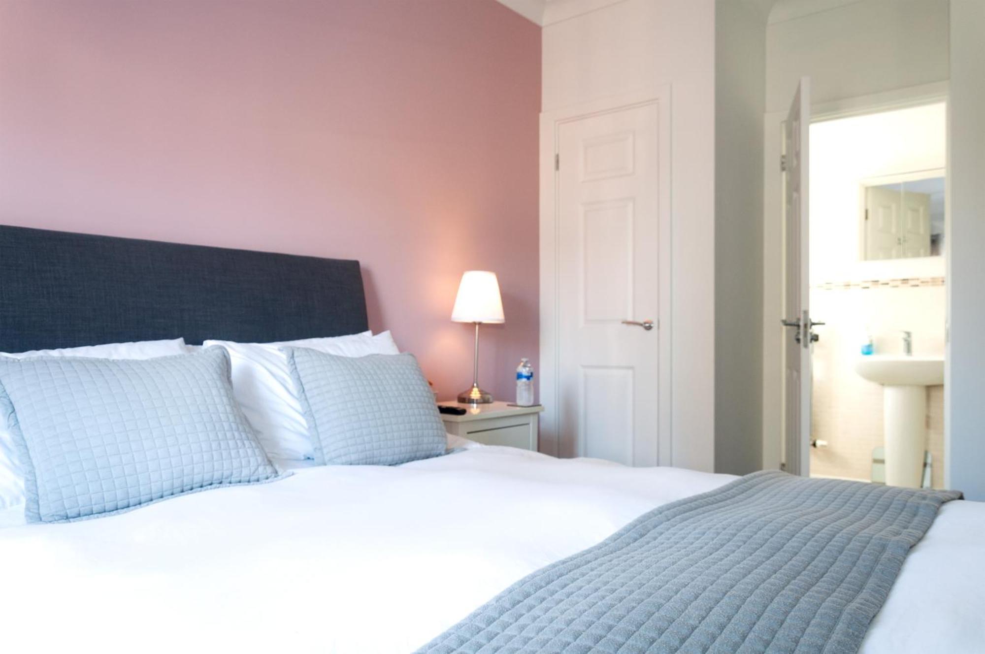 Riverside Stays, Modern House Stays, Shefford, Bedfordshire Bagian luar foto