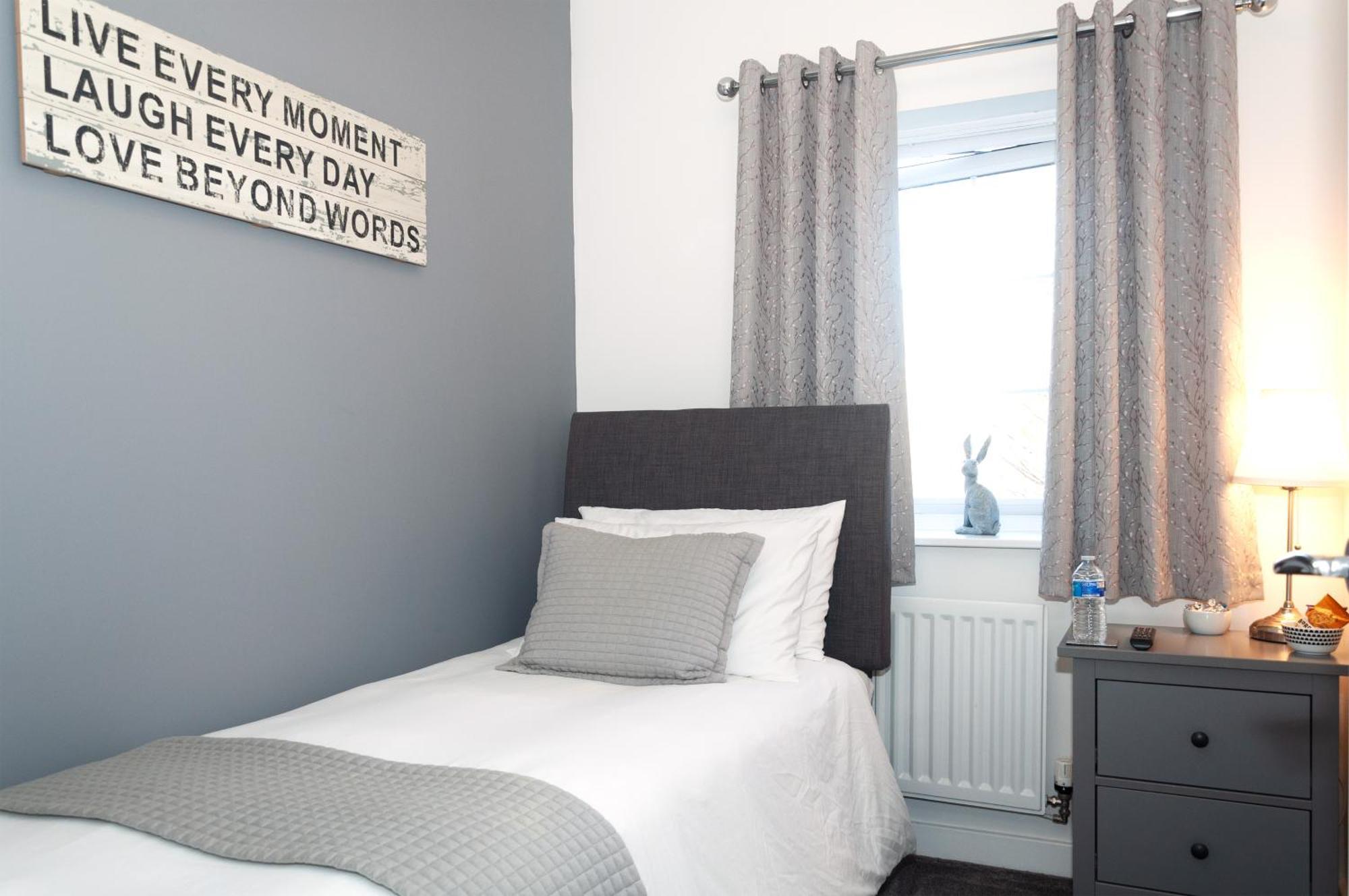 Riverside Stays, Modern House Stays, Shefford, Bedfordshire Bagian luar foto